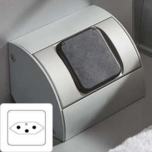 Zusatzsteckdose Waschtischunterschrank: Steckdosen-Element Schweizer Ausführung